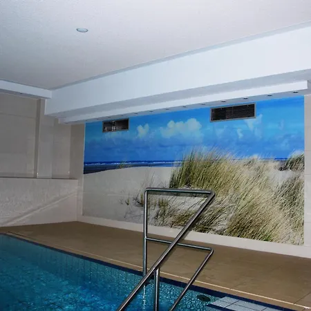 Terrassenhaus Whg 10 Wattbutze Mit Schwimmbad Apartamento